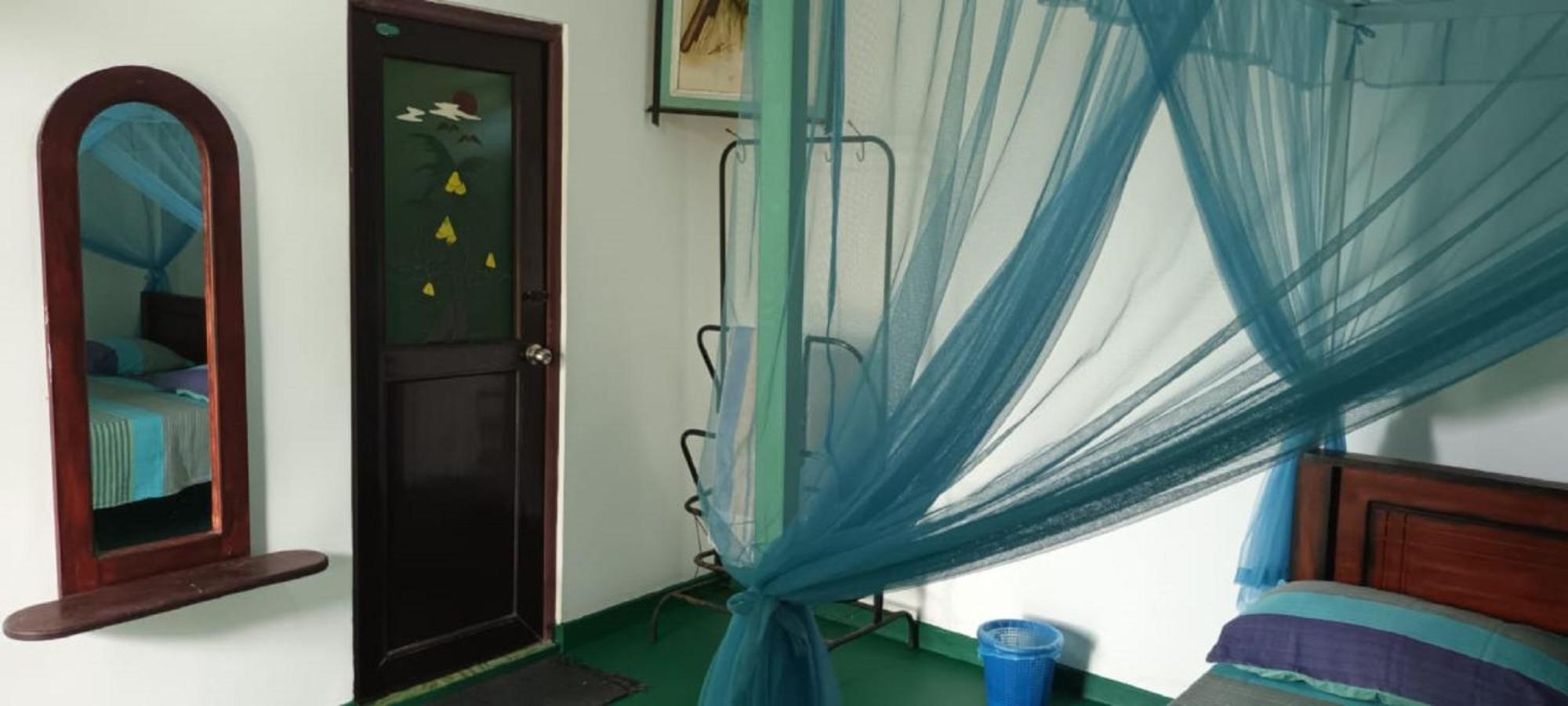 Lagoon Inn Hambantota Exterior foto